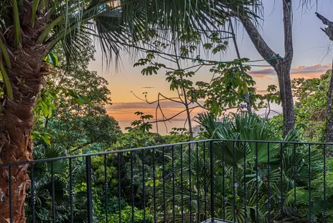 Luxury Villa Panoramic View, 7 bedrooms in Dominical ultra luxury for sale For Super Rich