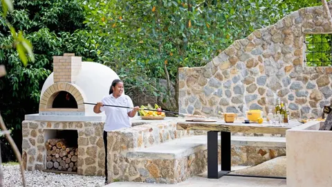 EXCLUSIVE Villa Panoramic View overlooking chaweng bay, 8 bedrooms in Ko Samui luxury for sale For Super Rich