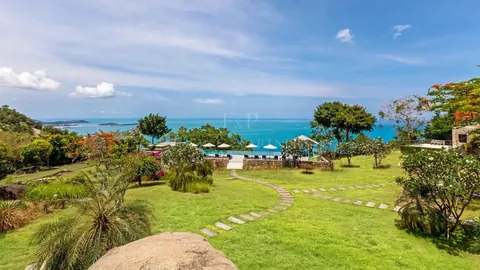 EXCLUSIVE Villa Panoramic View overlooking chaweng bay, 8 bedrooms in Ko Samui exclusive for sale For Super Rich
