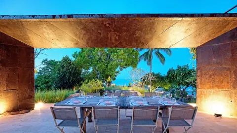 EXCLUSIVE Villa Panoramic View overlooking chaweng bay, 8 bedrooms in Ko Samui best for sale For Super Rich