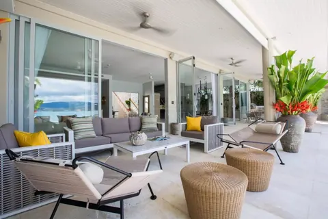 Ultimate luxury Villa Waterfront swimming pool surrounded by tropical plants, 6 bedrooms in Ko Samui Classified ads for sale For Super Rich
