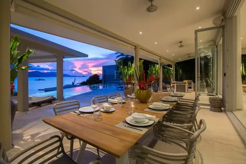 Ultimate luxury Villa Waterfront swimming pool surrounded by tropical plants, 6 bedrooms in Ko Samui exclusive for sale For Super Rich