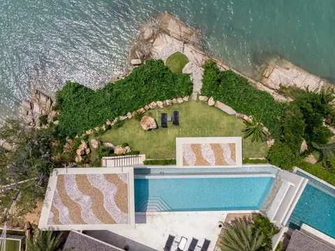 Ultimate luxury Villa Waterfront swimming pool surrounded by tropical plants, 6 bedrooms in Ko Samui photo for sale For Super Rich