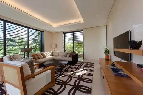 High-end Villa Beach Front 6-star service, 10 bedrooms in Phuket photos for sale For Super Rich