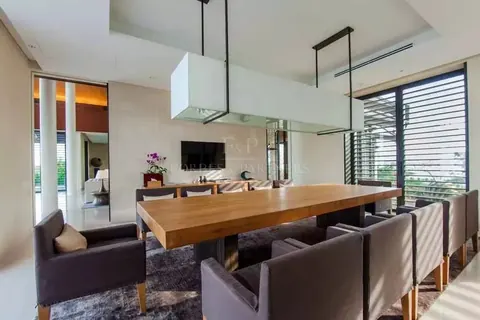 High-end Villa Beach Front 6-star service, 10 bedrooms in Phuket photo for sale For Super Rich