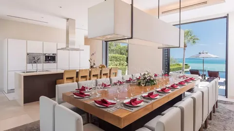 High-end Villa Beach Front 6-star service, 10 bedrooms in Phuket buy for sale For Super Rich