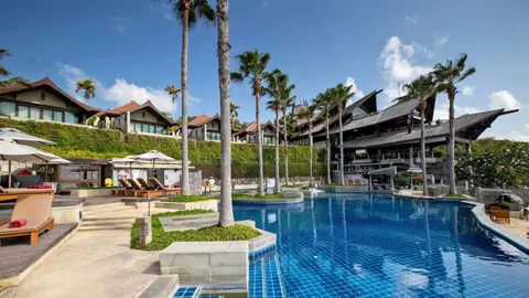 Premium Hotel Beach Front Panoramic View, 144 bedrooms in Ko Samui luxury for sale For Super Rich