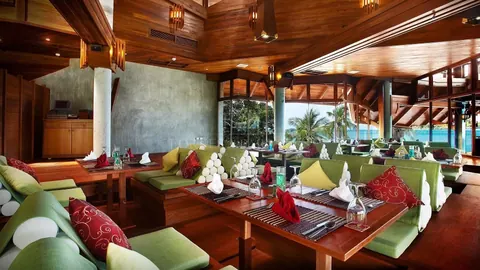 Premium Hotel Beach Front Panoramic View, 144 bedrooms in Ko Samui photos for sale For Super Rich