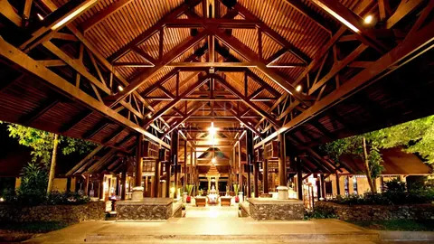 Luxury Hotel Beach Front one of the best areas, 113 bedrooms in Ko Samui luxury for sale For Super Rich Luxury Hotel Beach Front one of the best areas, 113 bedrooms in Ko Samui luxury for sale For Super Rich