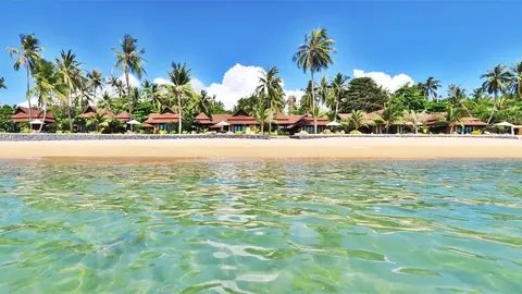 Luxury Hotel Beach Front one of the best areas, 113 bedrooms in Ko Samui properties for sale For Super Rich Luxury Hotel Beach Front one of the best areas, 113 bedrooms in Ko Samui properties for sale For Super Rich