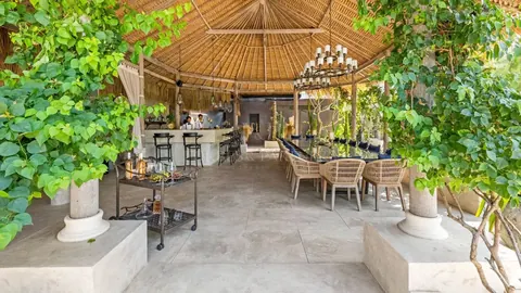 Luxury Villa 5 Star Service Bangrak Beach, 8 bedrooms in Ko Samui top for sale For Super Rich Luxury Villa 5 Star Service Bangrak Beach, 8 bedrooms in Ko Samui top for sale For Super Rich