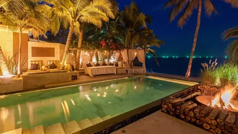 Luxury Villa 5 Star Service Bangrak Beach, 8 bedrooms in Ko Samui properties for sale For Super Rich Luxury Villa 5 Star Service Bangrak Beach, 8 bedrooms in Ko Samui properties for sale For Super Rich