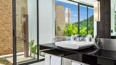Majestic Villa Ocean & Sunset Views 20 meters long infinity-edge swimming pool, 5 bedrooms in Phuket expensive for sale For Super Rich