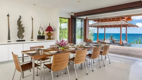 Majestic Villa Ocean & Sunset Views 20 meters long infinity-edge swimming pool, 5 bedrooms in Phuket best for sale For Super Rich