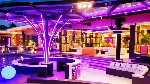 Luxury Villa Private night club Bowling tracks, 10 bedrooms in PATTAYA value for sale For Super Rich
