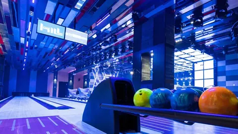 Luxury Villa Private night club Bowling tracks, 10 bedrooms in PATTAYA ultra luxury for sale For Super Rich