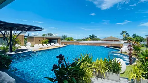 Luxury Villa Private night club Bowling tracks, 10 bedrooms in PATTAYA 83252351 for sale For Super Rich