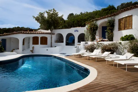 mediterranean  Villa wonderful pool breathtaking views, 4 bedrooms in Arzachena - Sardinia property for sale For Super Rich
