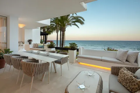 Luxury Apartment Beach Front front-line, 6 bedrooms in Marbella - Puente Romano photos for sale For Super Rich Luxury Apartment Beach Front front-line, 6 bedrooms in Marbella - Puente Romano photos for sale For Super Rich