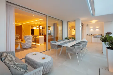 Luxury Apartment Beach Front front-line, 6 bedrooms in Marbella - Puente Romano price for sale For Super Rich Luxury Apartment Beach Front front-line, 6 bedrooms in Marbella - Puente Romano price for sale For Super Rich