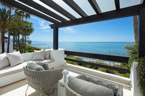 Luxury Apartment Beach Front front-line, 6 bedrooms in Marbella - Puente Romano unique for sale For Super Rich Luxury Apartment Beach Front front-line, 6 bedrooms in Marbella - Puente Romano unique for sale For Super Rich