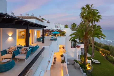 Luxury Apartment Beach Front front-line, 6 bedrooms in Marbella - Puente Romano properties for sale For Super Rich Luxury Apartment Beach Front front-line, 6 bedrooms in Marbella - Puente Romano properties for sale For Super Rich