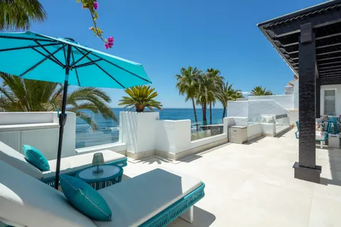 Luxury Apartment Beach Front front-line, 6 bedrooms in Marbella - Puente Romano