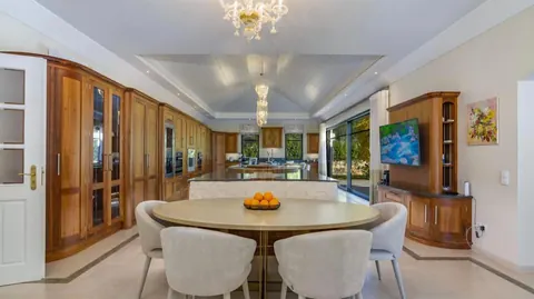 High-end Villa Panoramic View of the sea and golf, 4 bedrooms in Quinta Do Lago top for sale For Super Rich
