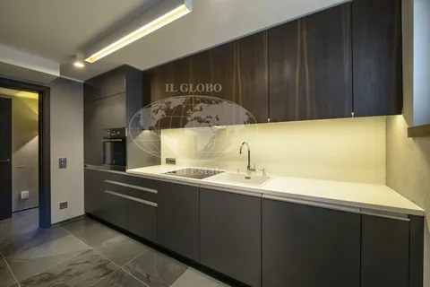 Luxury Villa Panoramic View Indoor heated pool, 6 bedrooms in Lugano deal for sale For Super Rich