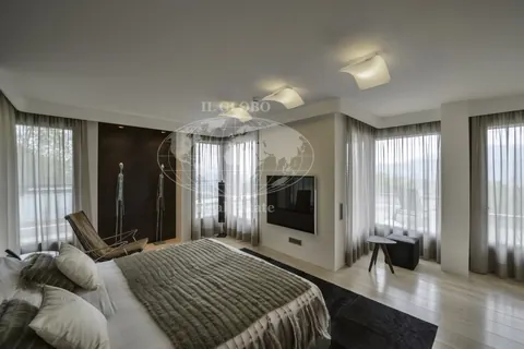 Luxury Villa Panoramic View Indoor heated pool, 6 bedrooms in Lugano exclusive for sale For Super Rich