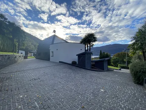 Luxury Villa Lake View Jacuzzi, 4 bedrooms in Lugano property for sale For Super Rich Luxury Villa Lake View Jacuzzi, 4 bedrooms in Lugano property for sale For Super Rich