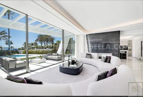 Modern Villa Mediterranean, Africa, Gibraltar and Bay views  Stunning bathroom, 6 bedrooms in Marbella best for sale For Super Rich