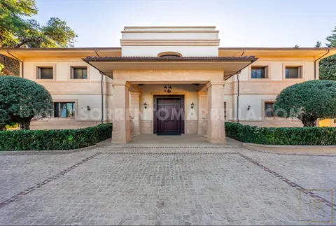 Premium Villa Serene garden views Gym, home cinema, 6 bedrooms in Marbella property for sale For Super Rich