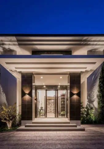 Architectural Villa 72 sqm infinity pool gated community of "La Reserva del Alcuzcuz", 9 bedrooms in Los Arqueros - Benahavis - Marbella deal for sale For Super Rich