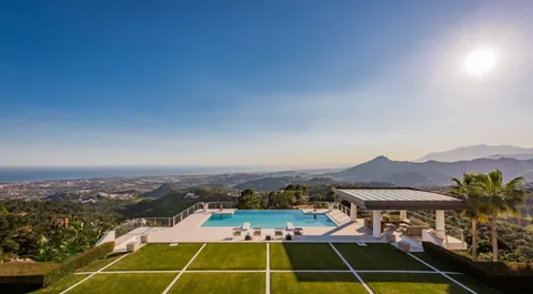 Modern Villa Panoramic View of to Gibraltar, Morocco, the Mediterranean, 6 bedrooms in Benahavis - La Zagaleta Marbella buy for sale For Super Rich