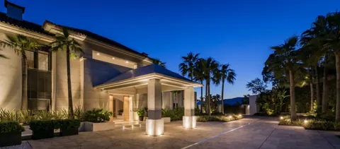 Modern Villa Panoramic View of to Gibraltar, Morocco, the Mediterranean, 6 bedrooms in Benahavis - La Zagaleta Marbella best for sale For Super Rich