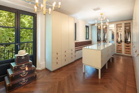Elegant Villa breathtaking views of the majestic Sierra Blanca heated indoor pool, jacuzzi, sauna, massage room, 7 bedrooms in Sierra Blanca - The Golden Mile Marbella top for sale For Super Rich