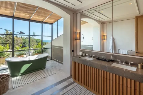 Architectural Villa Panoramic View Jacuzzi, Gym & F1 gaming room, 16 bedrooms in The Golden Mile - Marbella search for sale For Super Rich