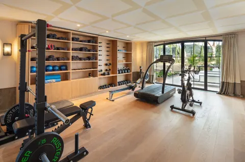Architectural Villa Panoramic View Jacuzzi, Gym & F1 gaming room, 16 bedrooms in The Golden Mile - Marbella Classified ads for sale For Super Rich