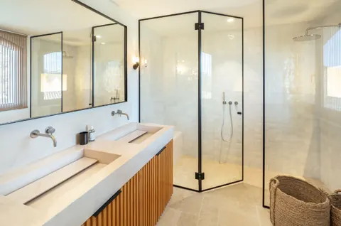 Architectural Villa Panoramic View Jacuzzi, Gym & F1 gaming room, 16 bedrooms in The Golden Mile - Marbella photos for sale For Super Rich