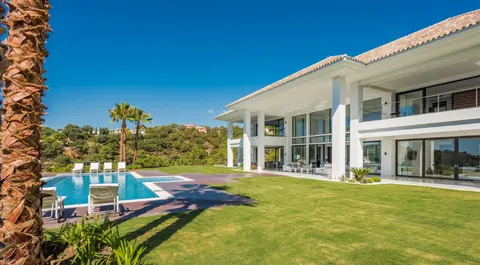 Contemporary Villa Panoramic View infinity swimming pool, 8 bedrooms in La Zagaleta Marbella 4589779 for sale For Super Rich