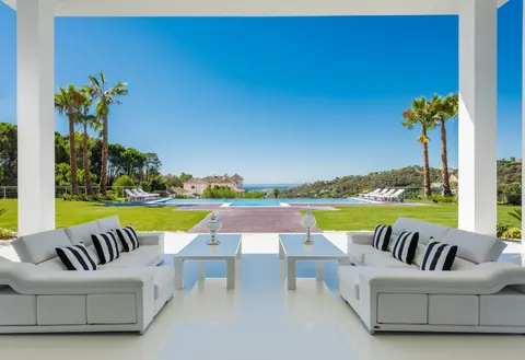 Contemporary Villa Panoramic View infinity swimming pool, 8 bedrooms in La Zagaleta Marbella available for sale For Super Rich