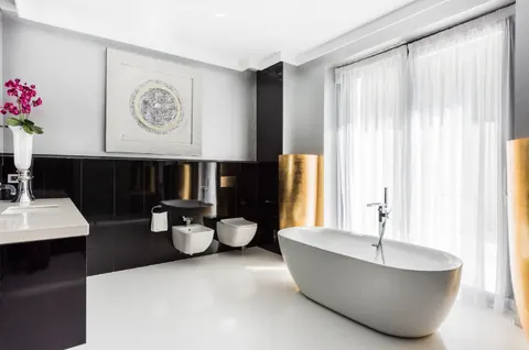 Contemporary Villa Panoramic View infinity swimming pool, 8 bedrooms in La Zagaleta Marbella top for sale For Super Rich