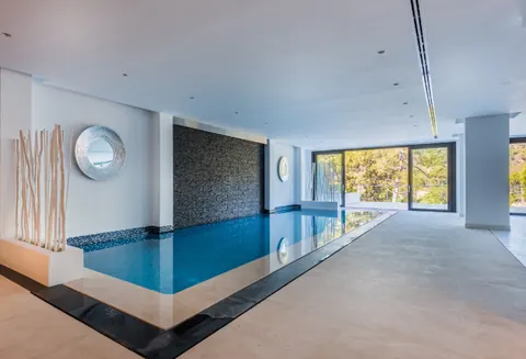 Contemporary Villa Panoramic View infinity swimming pool, 8 bedrooms in La Zagaleta Marbella expensive for sale For Super Rich