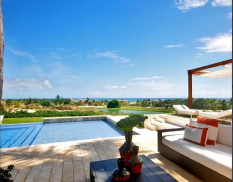 Elegant Villa Farallon de Golf Spa, Gym, Church, 8+studio bedrooms in Cap Cana