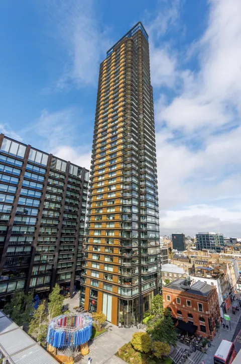 Luxury Penthouse SHOREDITCH TOWER, Breathtaking view, 3 bedrooms in London MVP2 for sale For Super Rich
