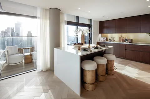 Luxury Penthouse SHOREDITCH TOWER, Breathtaking view, 3 bedrooms in London real estate for sale For Super Rich
