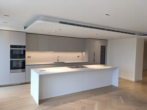 Luxury Penthouse W1, panoramic view, 3 bedrooms in London Classified ads for sale For Super Rich