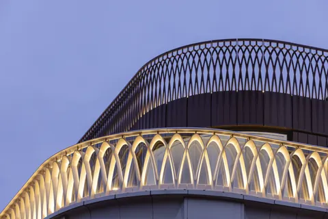 Luxury Penthouse W1, panoramic view, 3 bedrooms in London photo for sale For Super Rich