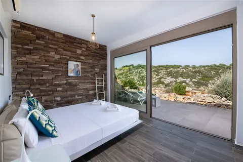 Luxury Villa Sea View heated infinity pool, 5 bedrooms in Crete buy for sale For Super Rich